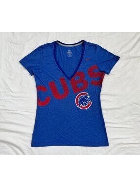 Nike women’s size M blue short sleeved v neck Chicago Cubs tshirt